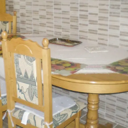 Three-bedroom Holiday In Balatonfenyves